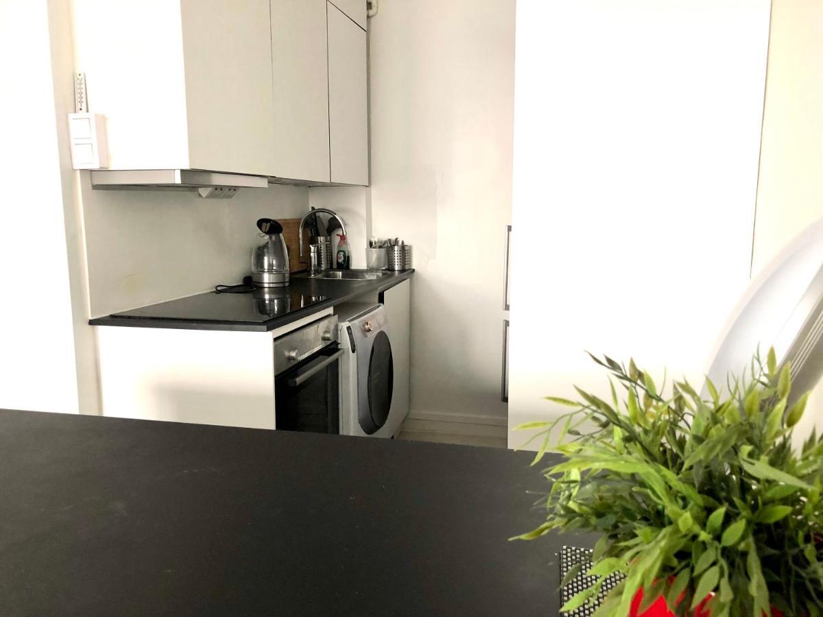 Sweethome Studio 49 In City Center Punavuori District Helsinki Exterior foto